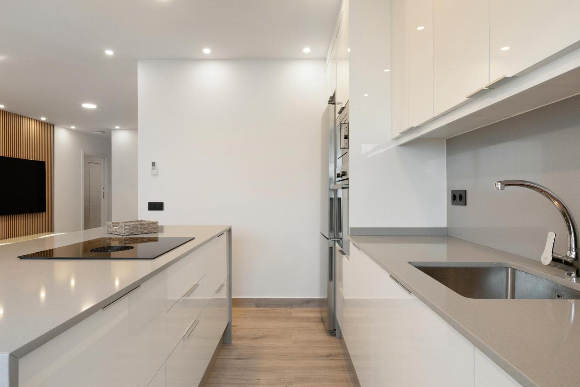 Avenida Maritima Apartment